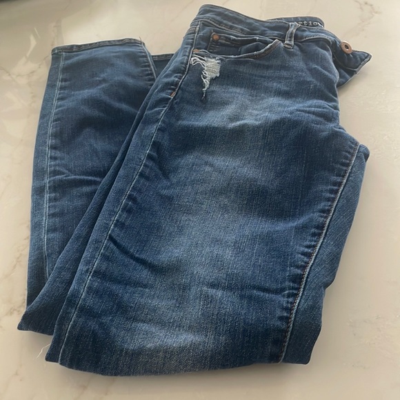 MIDRISE SKINNY RIPPED JEANS - Picture 1 of 6